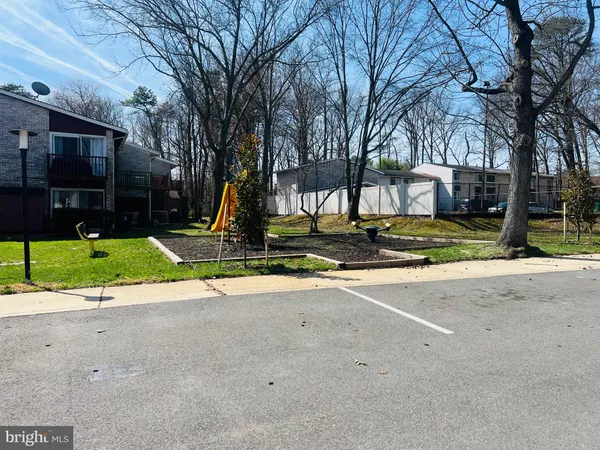 $2,500 | 8613 Seasons Way, Unit 67B, Lanham, MD 20706