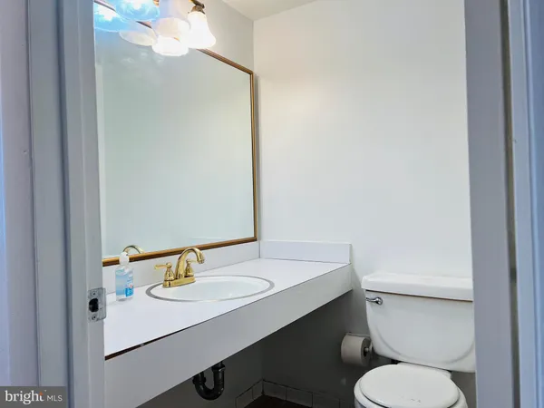 $2,500 | 8613 Seasons Way, Unit 67B, Lanham, MD 20706