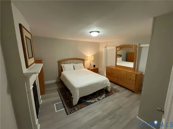 $2,500 | 2209 Fairmount Avenue, Richmond, VA 23223