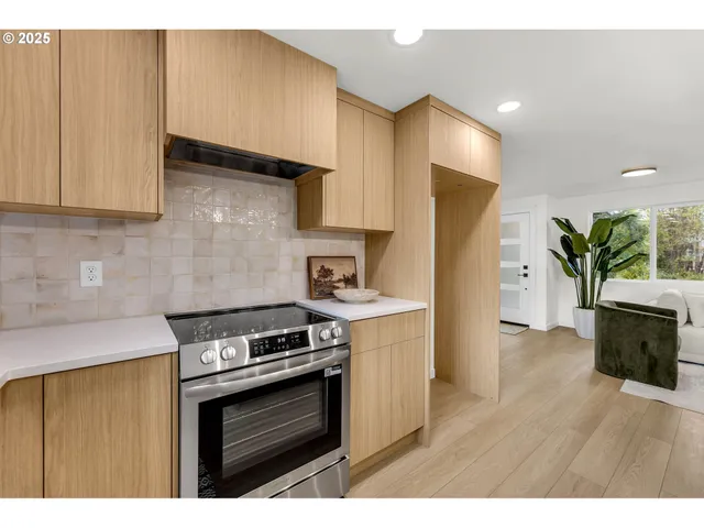 $674,900 | 16518 Northeast 142nd Avenue, Brush Prairie, WA 98606