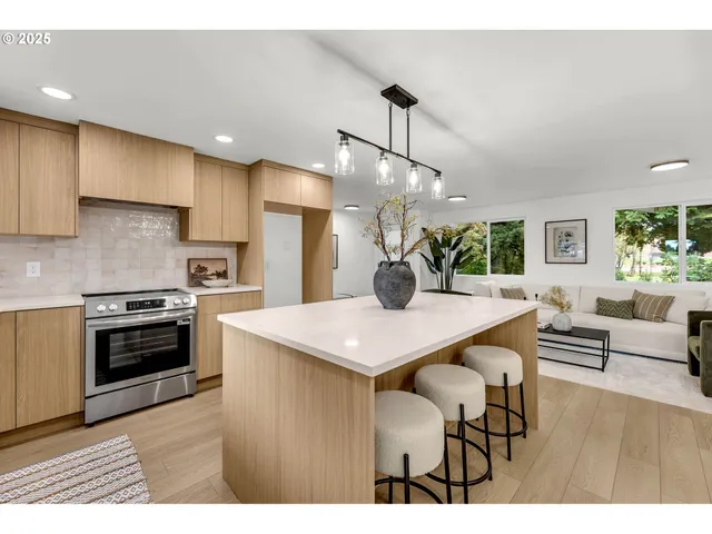 $674,900 | 16518 Northeast 142nd Avenue, Brush Prairie, WA 98606