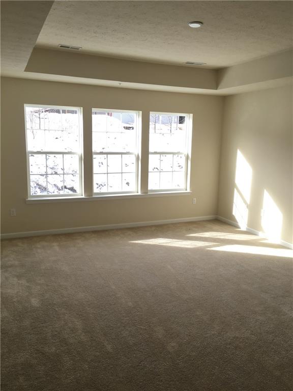 20 Truman Circle McKees Rocks, PA 15136 - Photo 4 of 5 Spacious master bedroom with tray ceiling