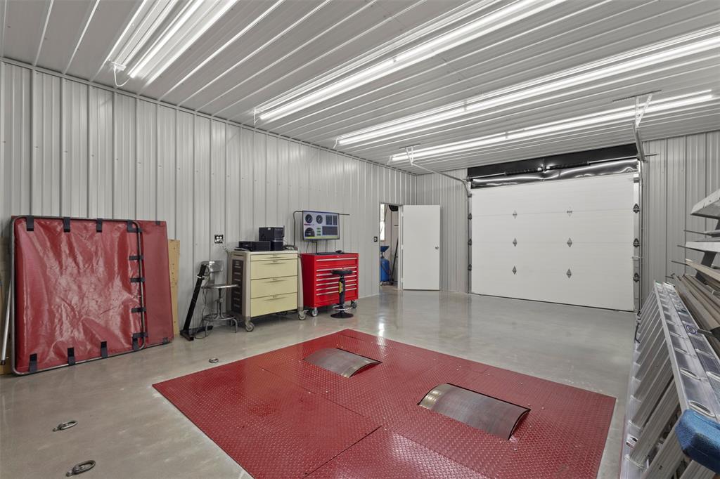 10078 Farmington Road Van Alstyne, TX 75495 - Photo 32 of 40