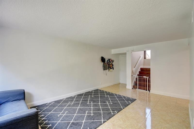 1149 Northwest 13th Street, Unit 2 Boca Raton, FL 33486 - Photo 5 of 34 Photo 5