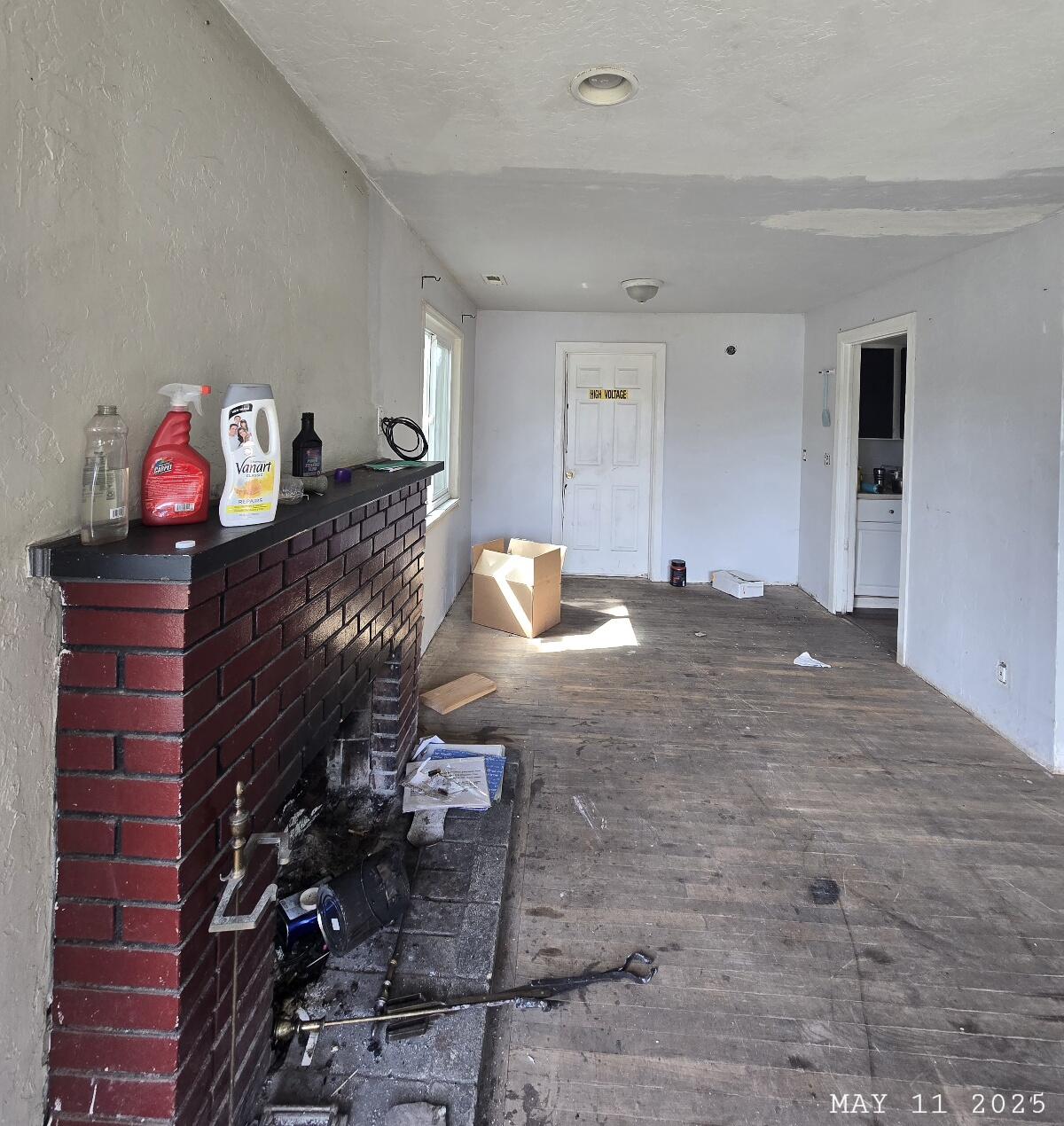 468 Rome Avenue Redding, CA 96001 - Photo 6 of 27 20250511_104941