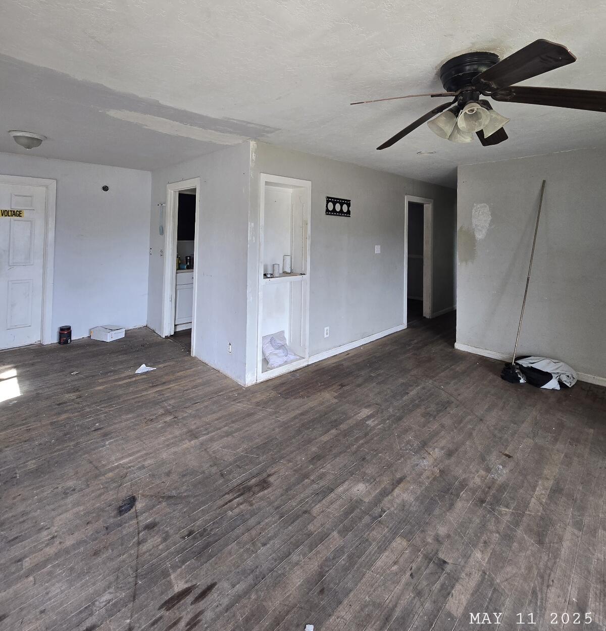 468 Rome Avenue Redding, CA 96001 - Photo 7 of 27 20250511_104943