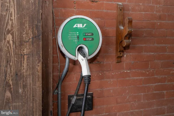 $1,675,000 | 266 Beechwood Drive, Bryn Mawr, PA 19010