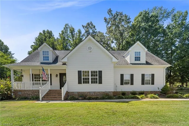 $330,000 | 6715 Cottonwood Drive, Snow Camp, NC 27349