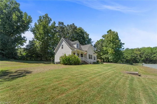 $330,000 | 6715 Cottonwood Drive, Snow Camp, NC 27349