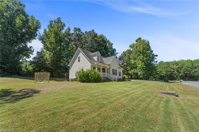 $330,000 | 6715 Cottonwood Drive, Snow Camp, NC 27349