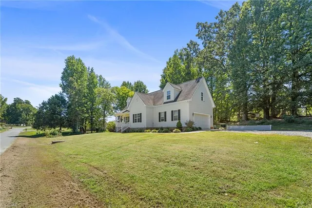 $330,000 | 6715 Cottonwood Drive, Snow Camp, NC 27349