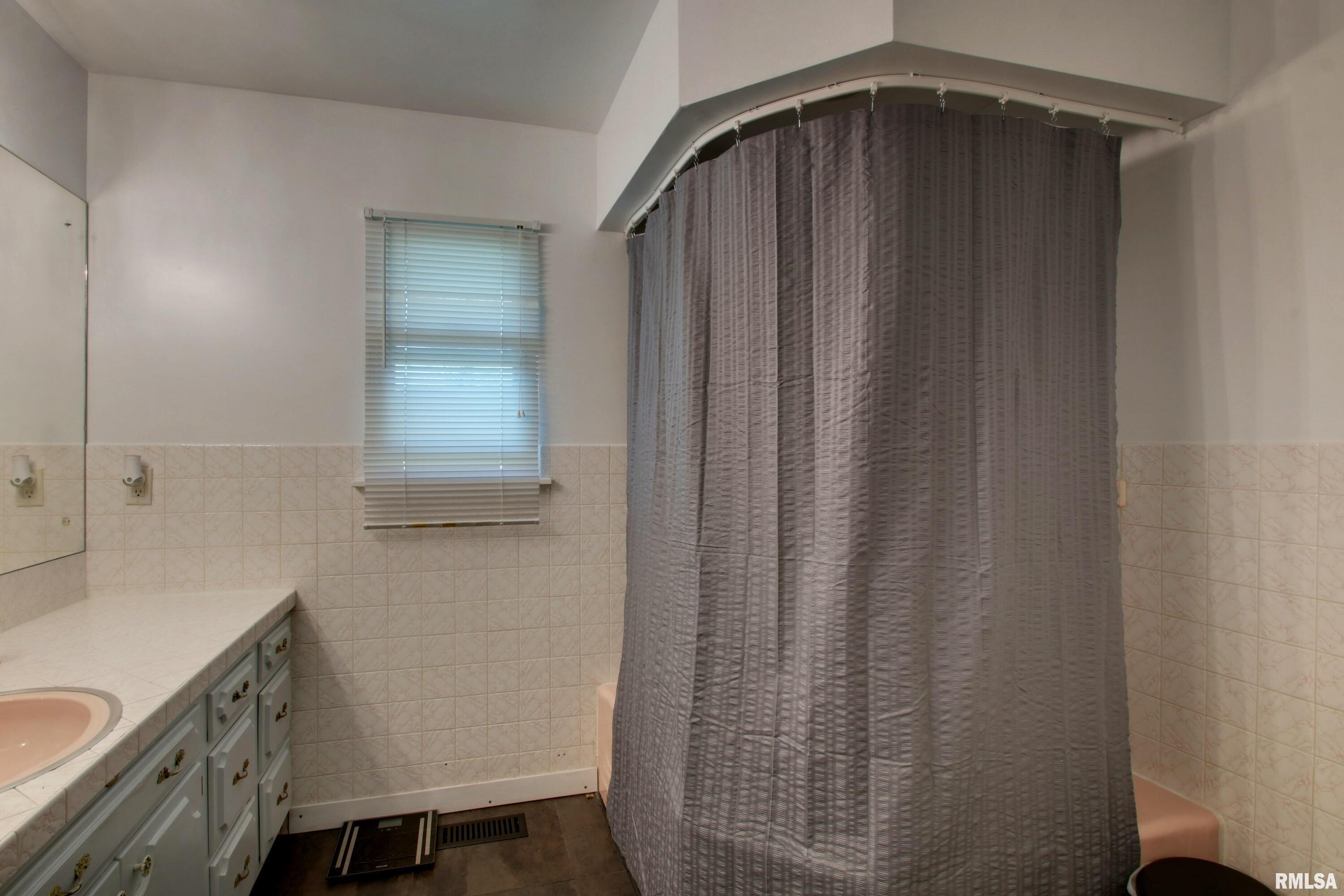 2307 Payson Avenue Quincy, IL 62301 - Photo 13 of 26