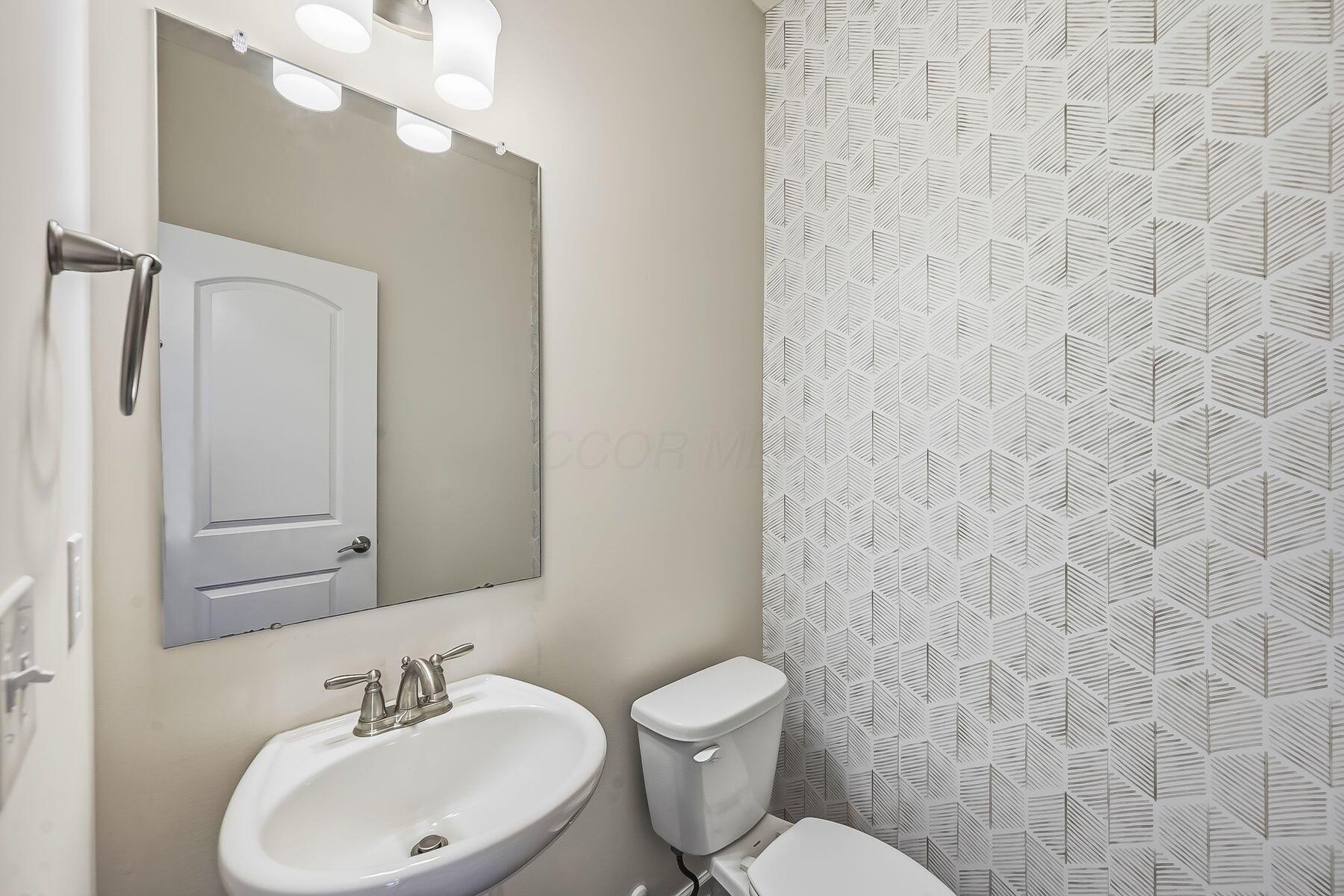 324 Solar Wind Road Delaware, OH 43015 - Photo 22 of 59 Half Bath