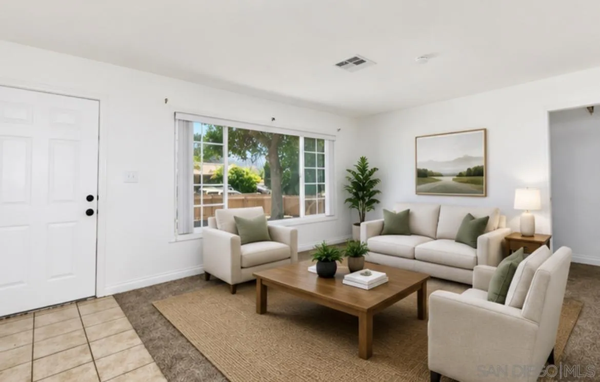 834 Maria Avenue Spring Valley, CA 91977 - Photo 4 of 13