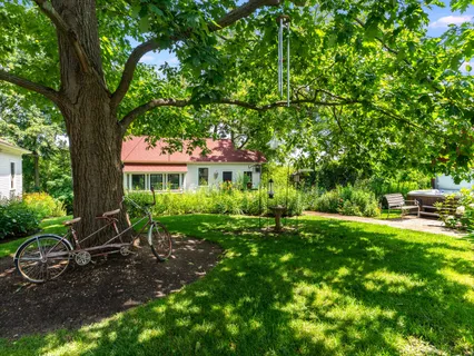 $989,000 | 5802 Broadway Road, Richmond, IL 60071