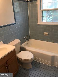 10206 Blake Lane Oakton, VA 22124 - Photo 14 of 19