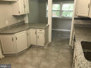 10206 Blake Lane Oakton, VA 22124 - Photo 9 of 19