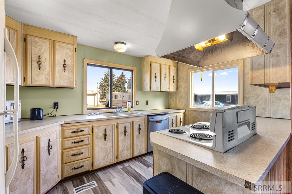 387 Airport Road, Unit 10 Rexburg, ID 83440 - Photo 13 of 27