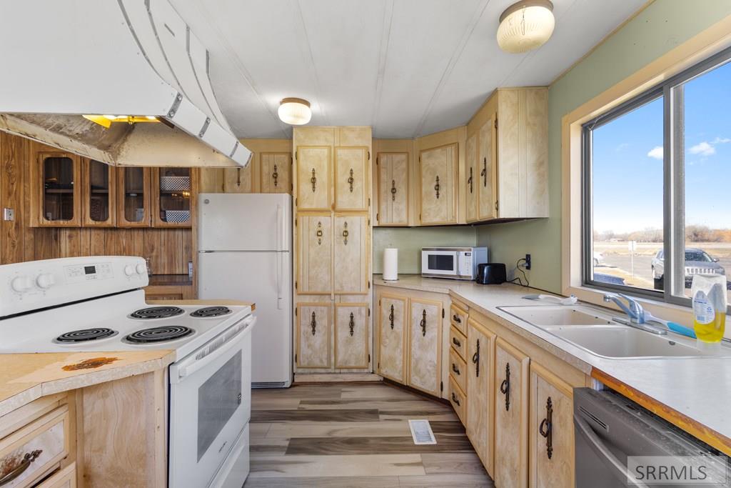 387 Airport Road, Unit 10 Rexburg, ID 83440 - Photo 15 of 27