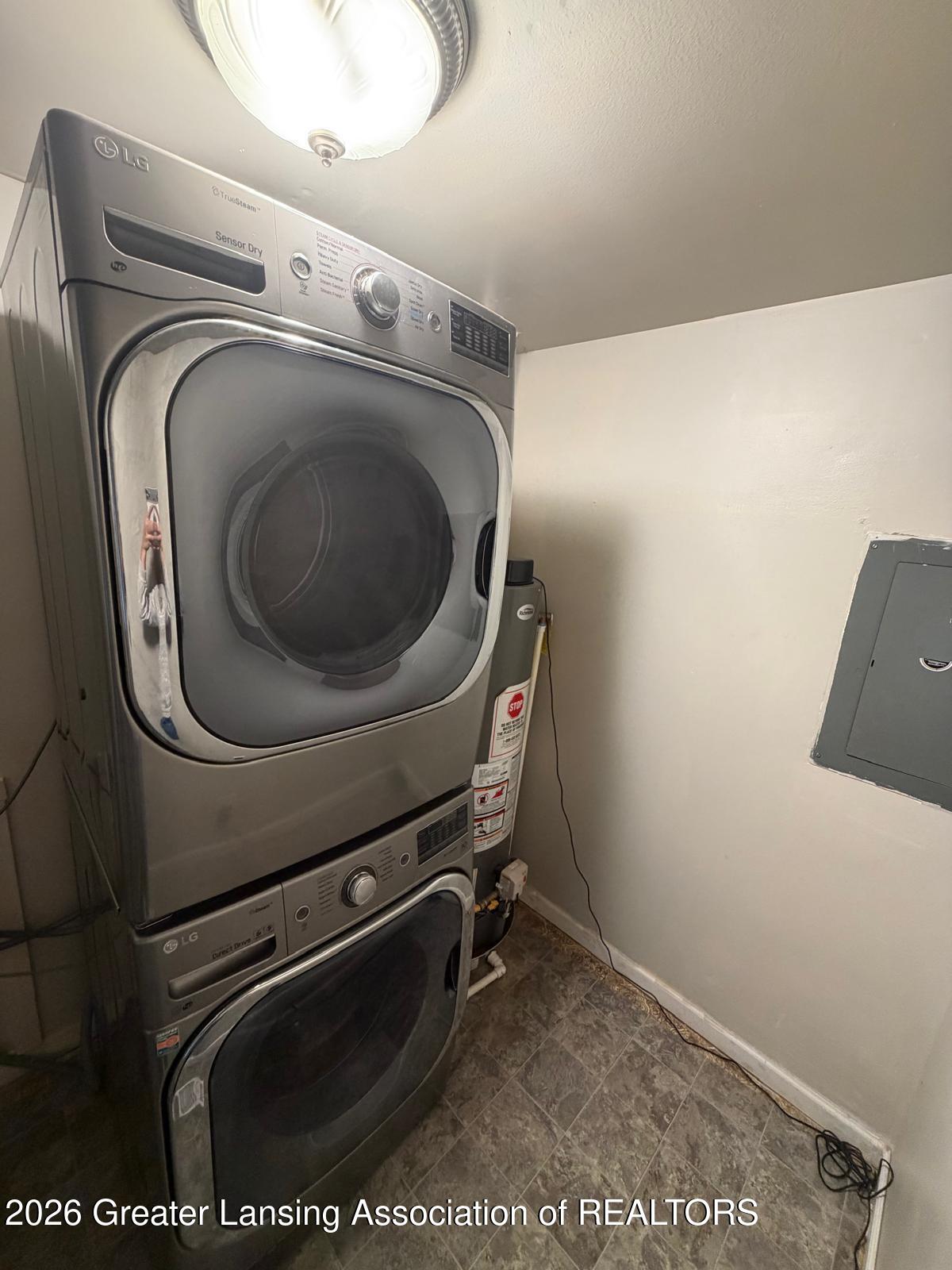 411 Sawyer Road Lansing, MI 48911 - Photo 21 of 63 Landry Room
