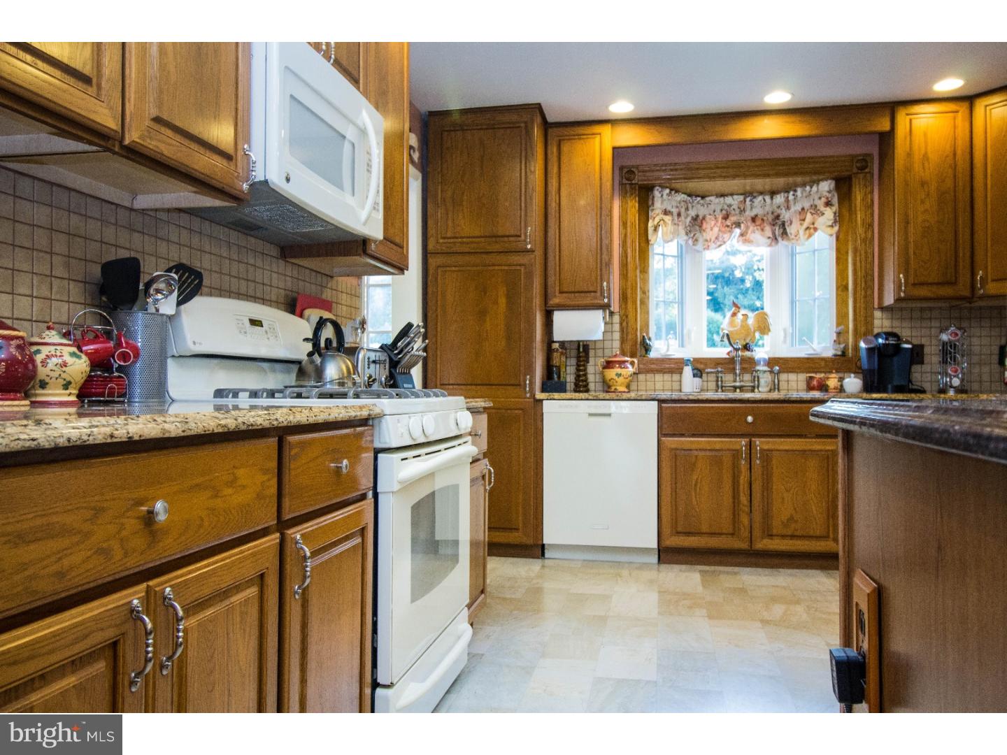 1214 Southampton Road Philadelphia, PA 19116 - Photo 9 of 24 Gallery Image 9