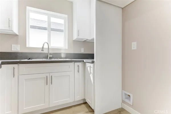 $3,700 | 7300 North Firmament Avenue, Van Nuys, CA 91406