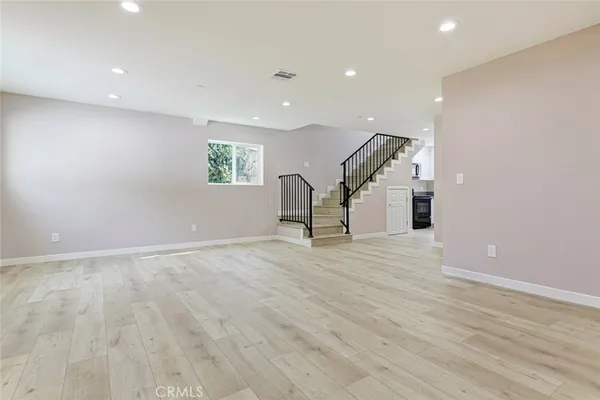 $3,700 | 7300 North Firmament Avenue, Van Nuys, CA 91406