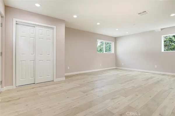 $3,700 | 7300 North Firmament Avenue, Van Nuys, CA 91406