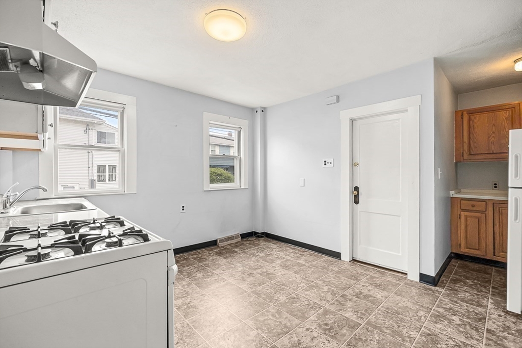 70 Windsor Road, Unit 1 Medford, MA 02155 - Photo 10 of 11
