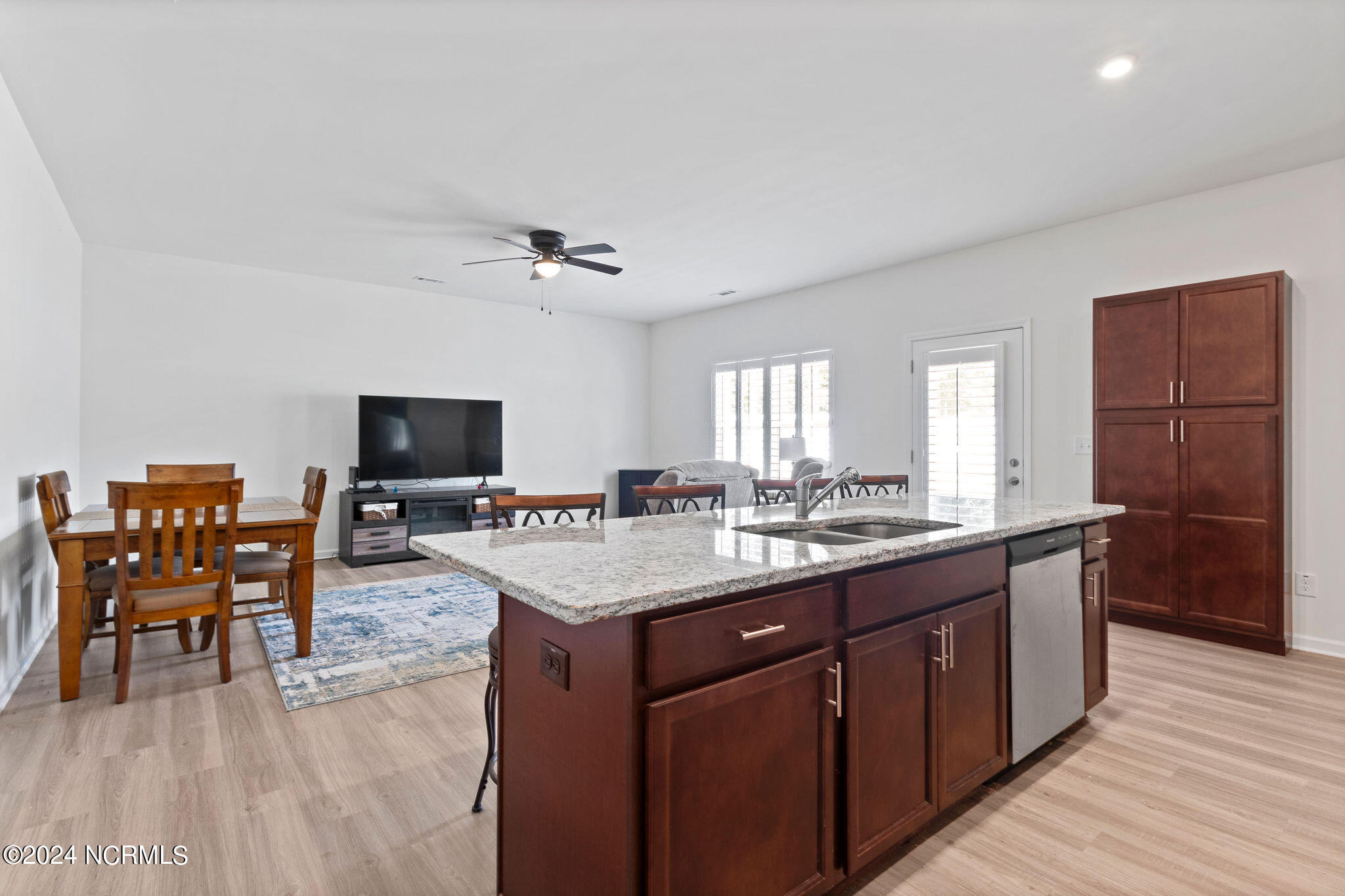 3924 Wilum Circle La Grange, NC 28551 - Photo 8 of 19 IMG_1725