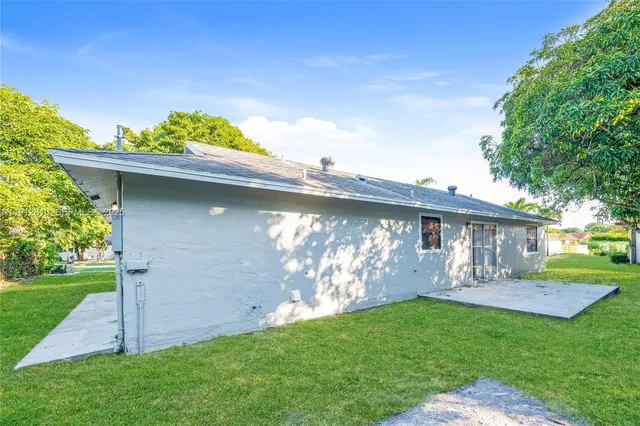 $3,085 | 586 Udell Lane, Delray Beach, FL 33445