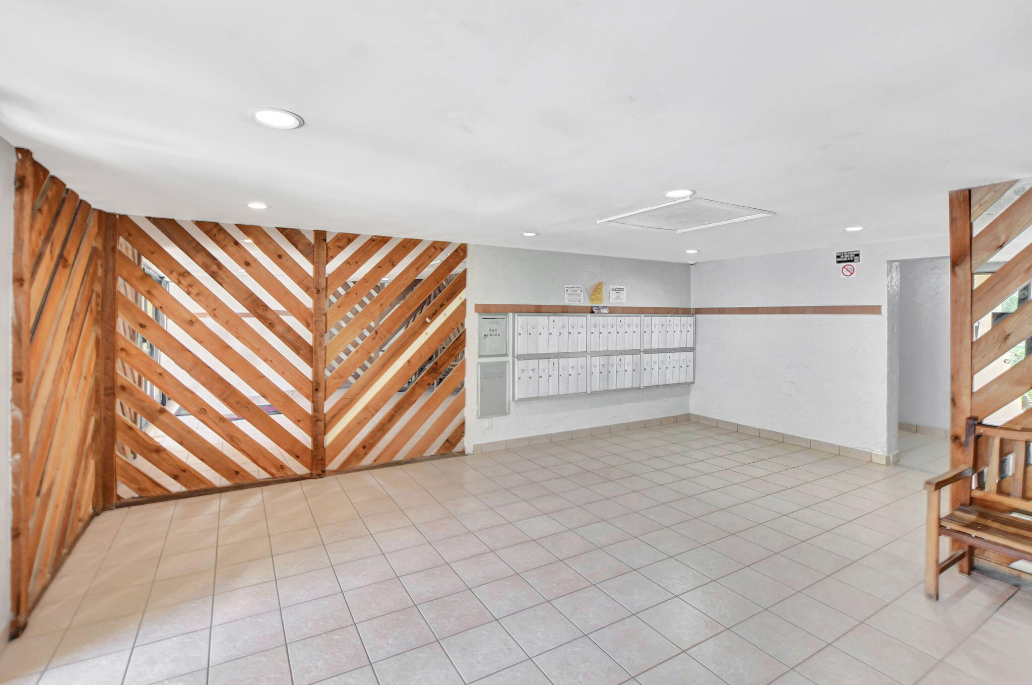 450 Northwest 20th Street, Unit 1140 Boca Raton, FL 33431 - Photo 26 of 29 a view of an empty room