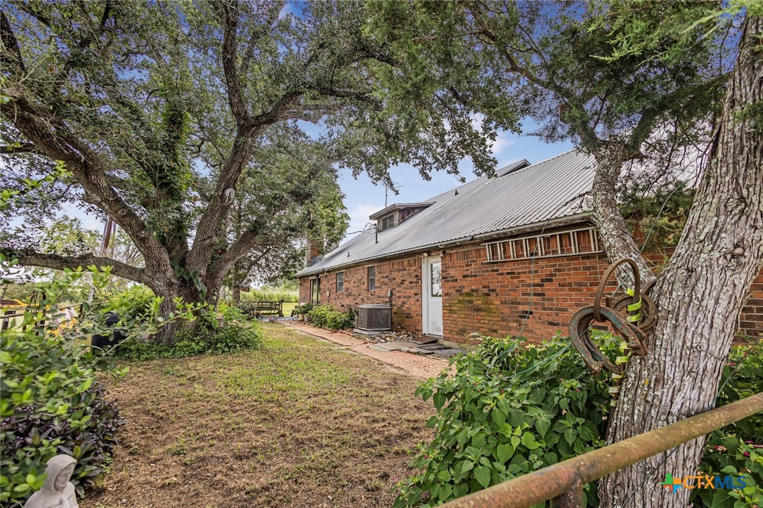 267 Center School Road Yoakum, TX 77995 - Photo 26 of 32