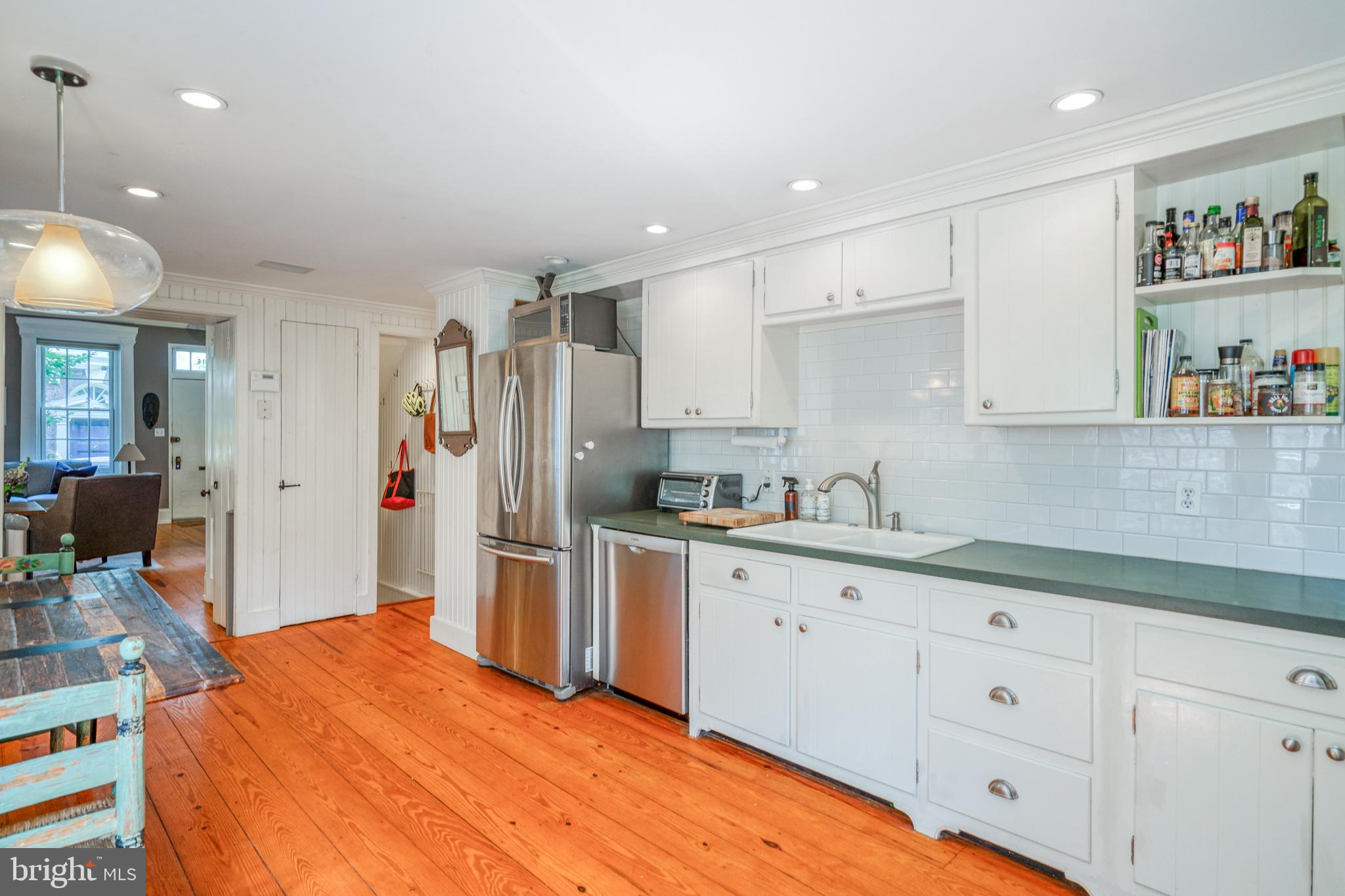 2216 Rittenhouse Square Philadelphia, PA 19103 - Photo 12 of 40