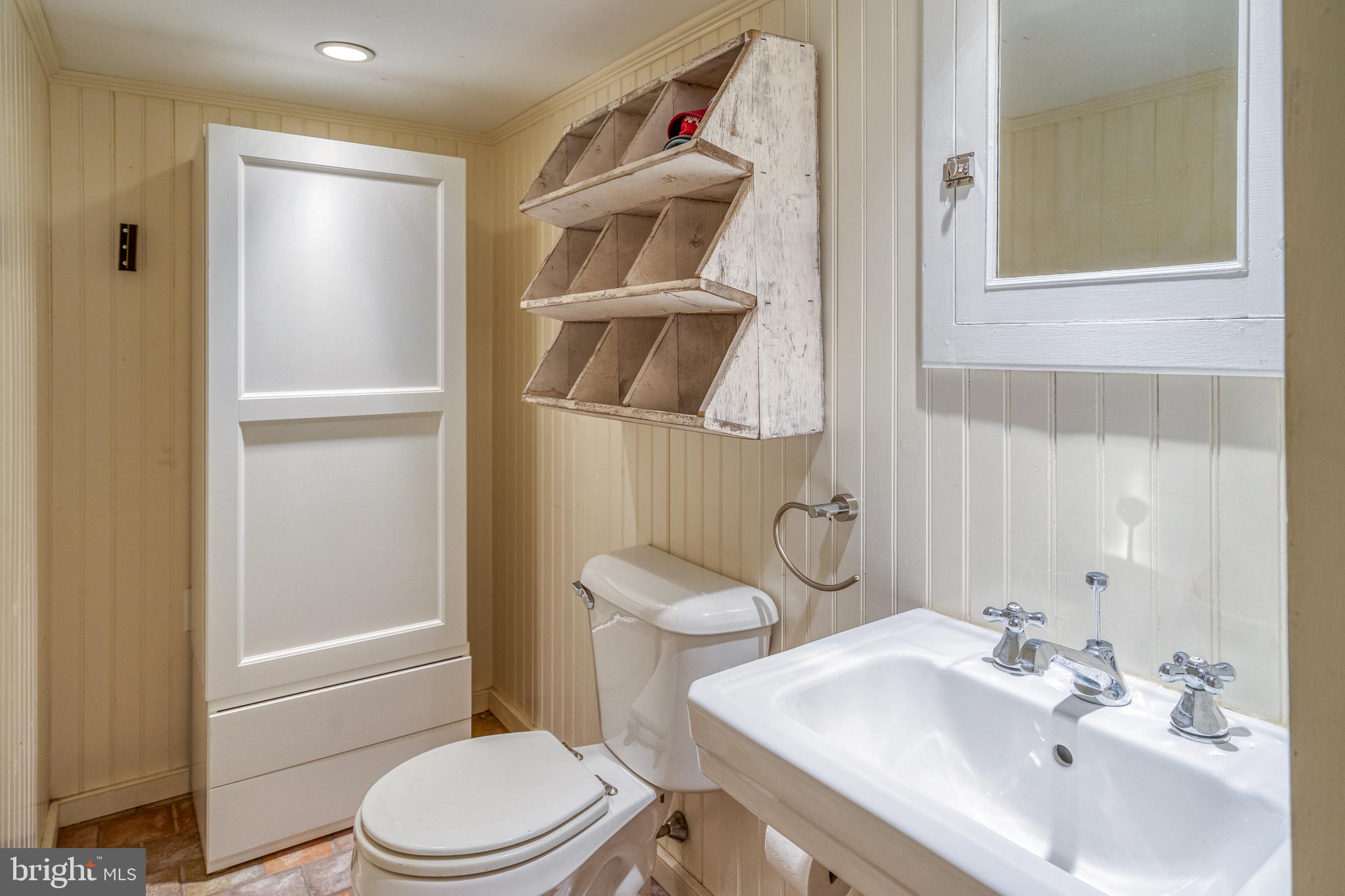 2216 Rittenhouse Square Philadelphia, PA 19103 - Photo 19 of 40