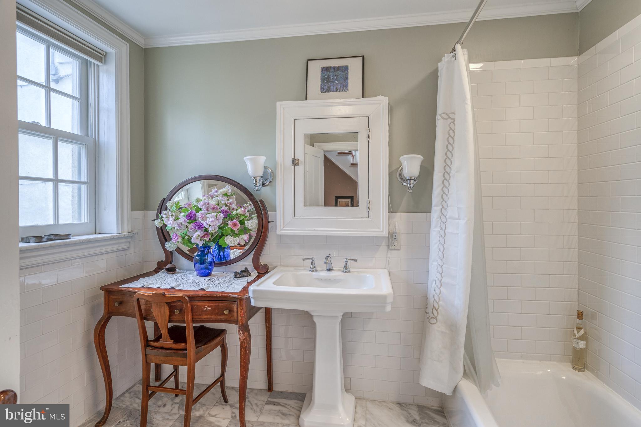 2216 Rittenhouse Square Philadelphia, PA 19103 - Photo 30 of 40