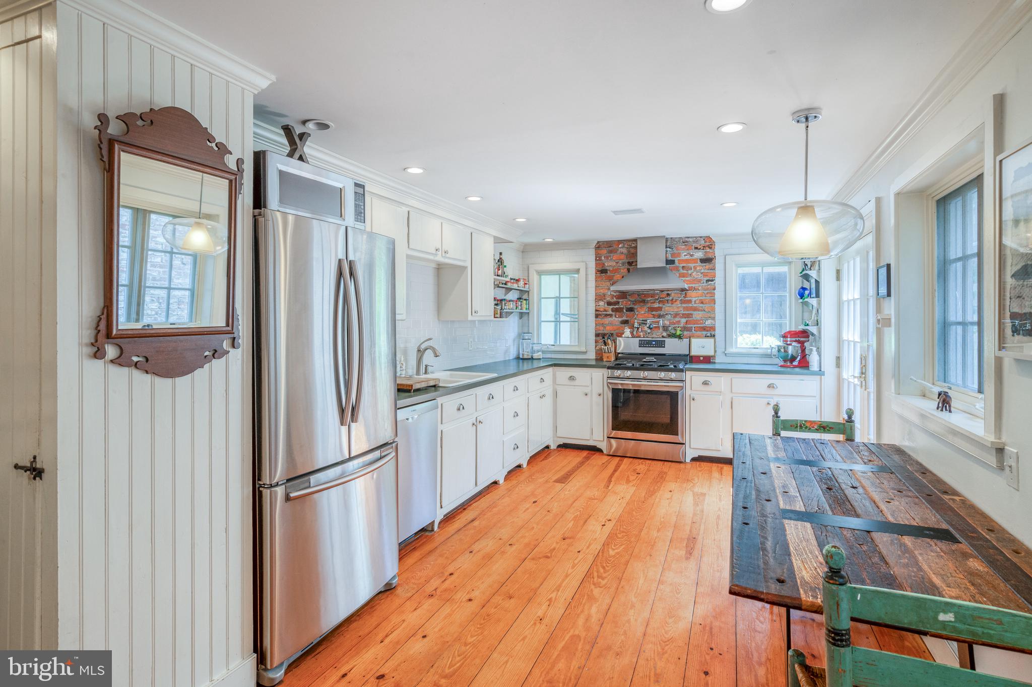 2216 Rittenhouse Square Philadelphia, PA 19103 - Photo 7 of 40