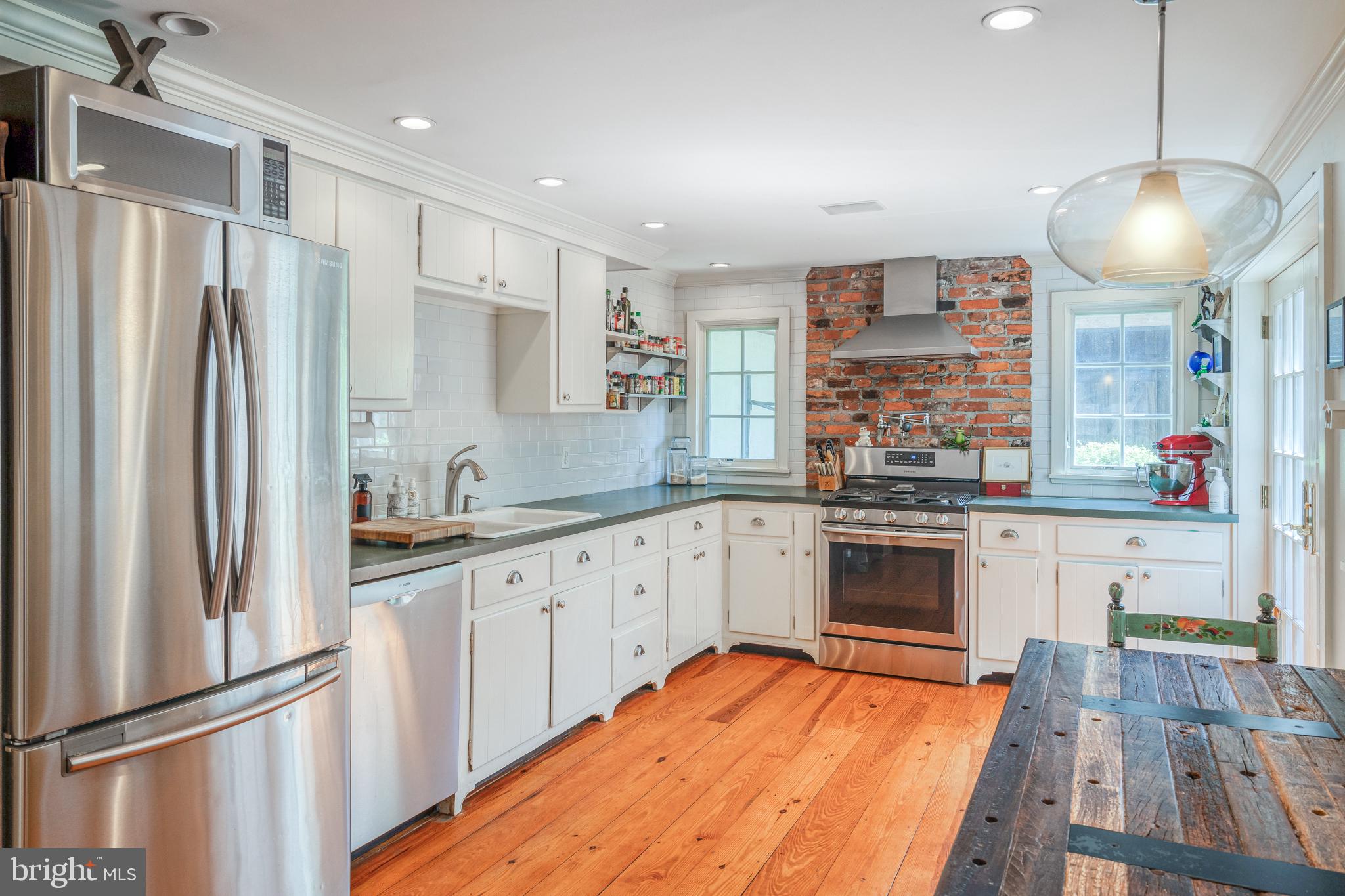 2216 Rittenhouse Square Philadelphia, PA 19103 - Photo 8 of 40