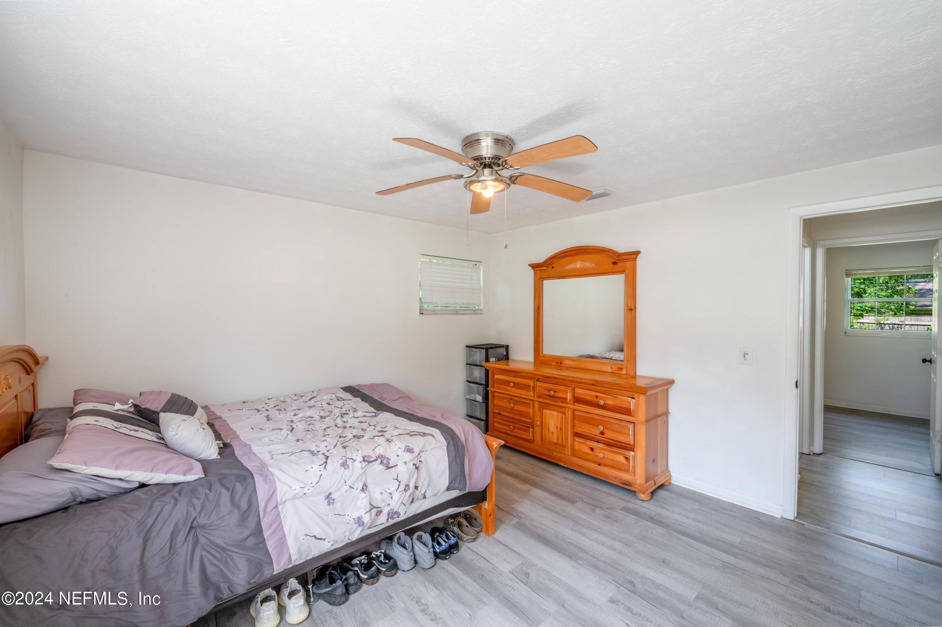 351 Capella Road Orange Park, FL 32073 - Photo 17 of 26 2024_07_08 351 Capella Rd-073-master bed