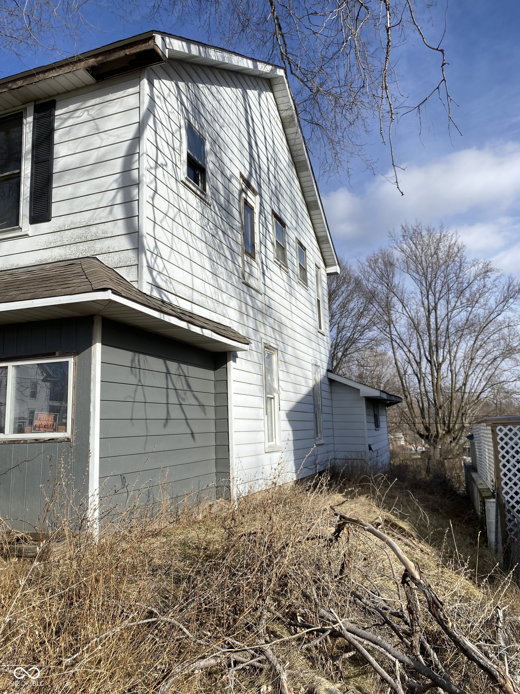 305 North Walnut Street Alexandria, IN 46001 - Photo 2 of 13