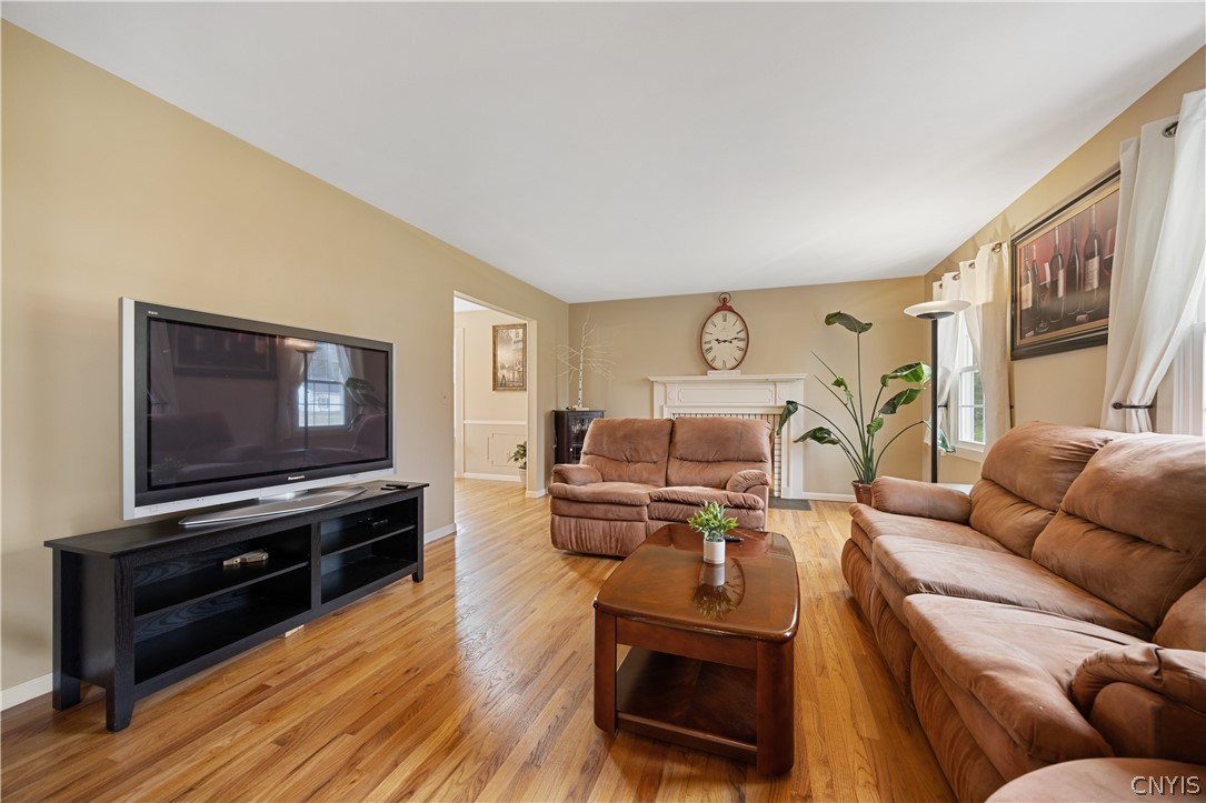 621 Deerfield Drive Oneida, NY 13421 - Photo 11 of 48