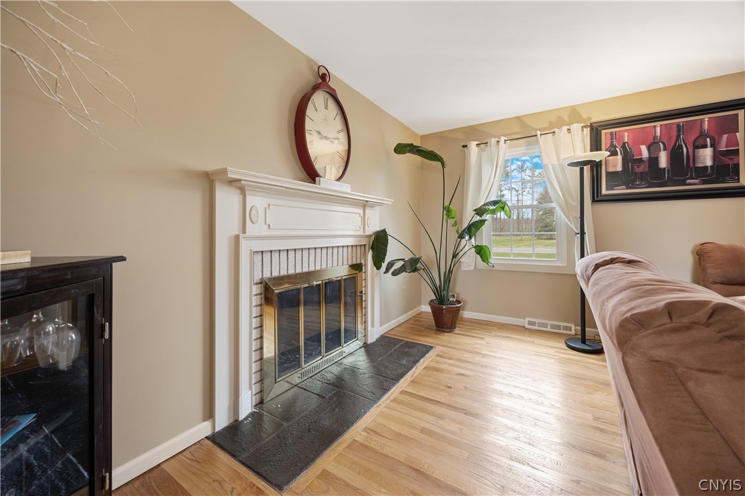 621 Deerfield Drive Oneida, NY 13421 - Photo 11 of 46