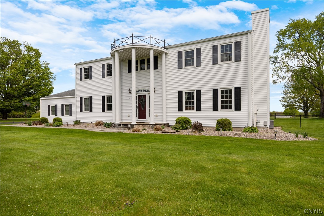 621 Deerfield Drive Oneida, NY 13421 - Photo 3 of 46
