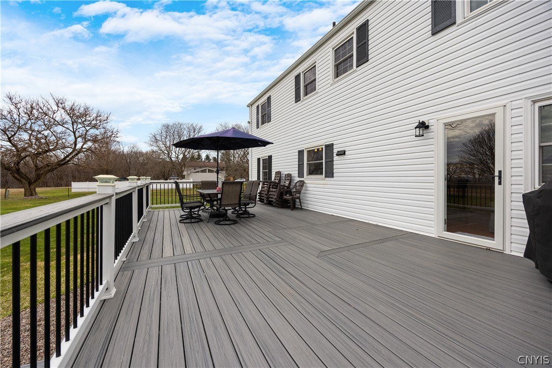 621 Deerfield Drive Oneida, NY 13421 - Photo 37 of 46