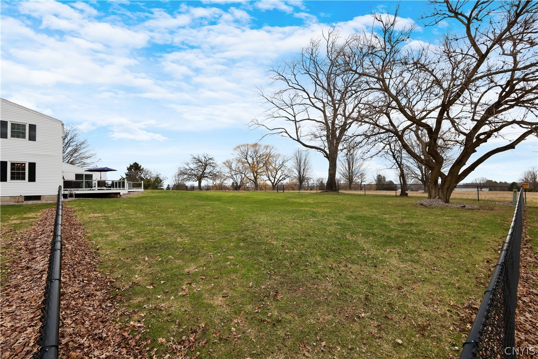 621 Deerfield Drive Oneida, NY 13421 - Photo 41 of 48