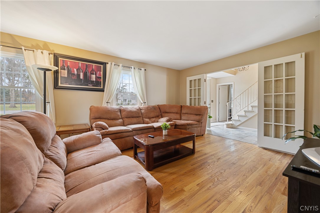 621 Deerfield Drive Oneida, NY 13421 - Photo 9 of 46