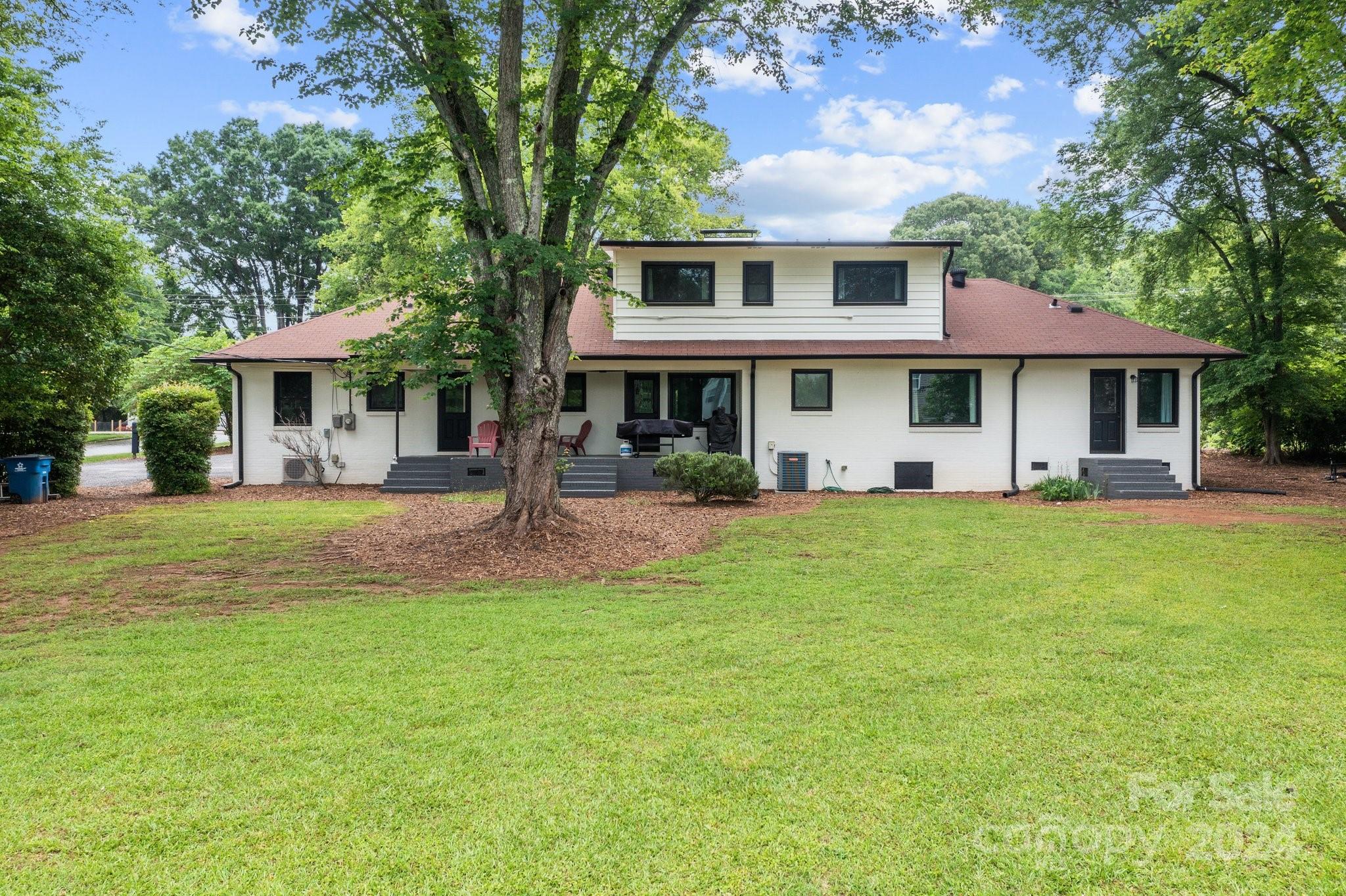 7101 Pleasant Grove Road Charlotte, NC 28216 - Photo 22 of 48 Gallery Image 22