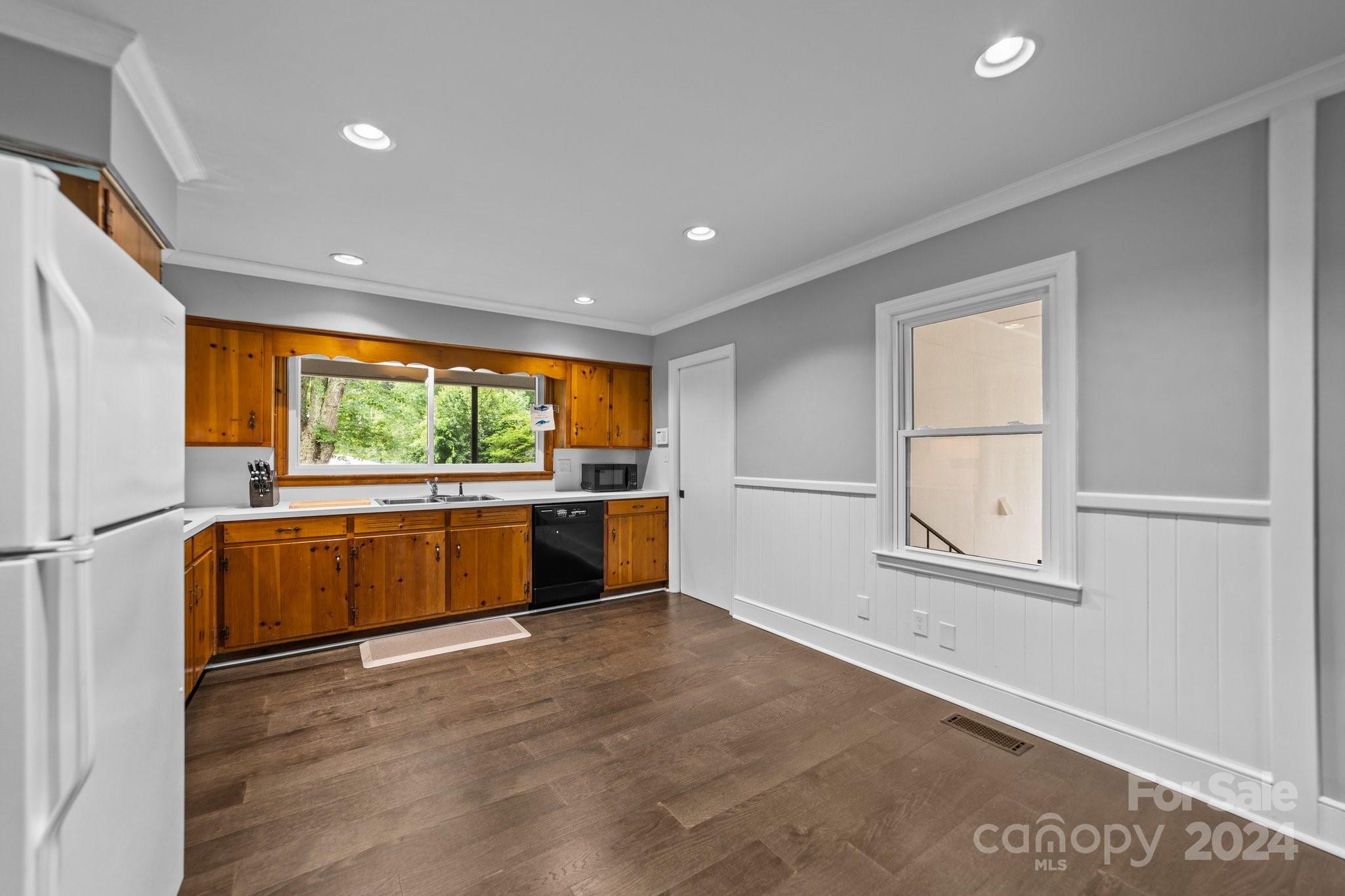 7101 Pleasant Grove Road Charlotte, NC 28216 - Photo 35 of 48 Gallery Image 35