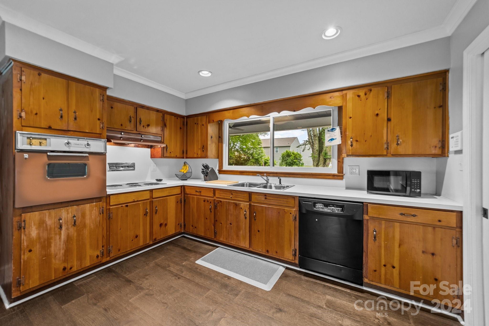 7101 Pleasant Grove Road Charlotte, NC 28216 - Photo 36 of 48 Gallery Image 36