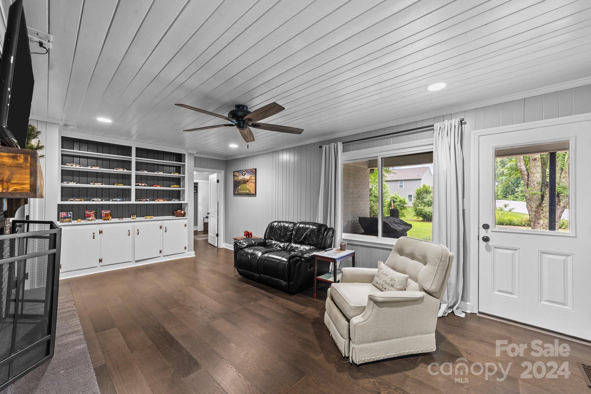 7101 Pleasant Grove Road Charlotte, NC 28216 - Photo 39 of 48 Gallery Image 39